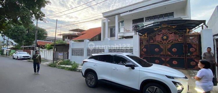 Rumah Dua Lantai Sunter Renov 1