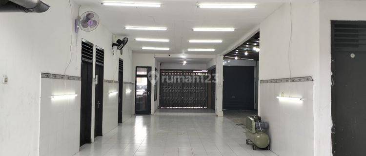 For Sale Warehouse or Shophouse in Ubung Kaja 1