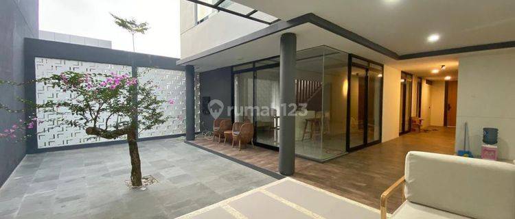 Jual Rumah Nayapati Kota Baru Parahyangan Bandung Semi Furnished Siap Huni  1