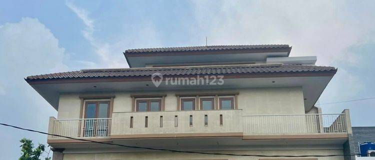 Rumah Bagus Siap Huni Taman Villa Meruya 4 Lantai 1