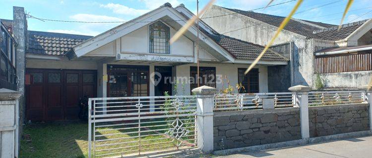 Rumah Bagus Unfurnished SHM di Margacinta Kota Bandung Dkt Mim Margahayu  1