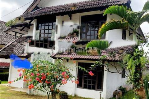 Rumah Villa Dua Lantai Sejuk Asri Cipanas Cianjur  1