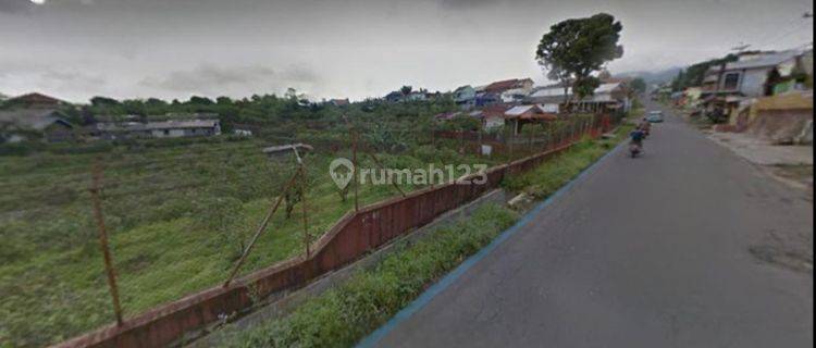 D143. Rumah Villa di Pusat Kota Nongkojajar 1