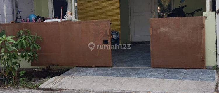 Rumah 2 Lantai Sudah Renovasi Siap Huni 1