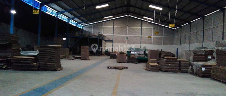 Ex Pabrik Cimanggung-Cileungsi LT.4.100 m2  LB.3.000 m2 1