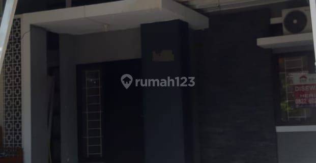 Rumah Bagus Rapih di Cluster Acacia Perumahan Harapan Mulya, Bekasi 1