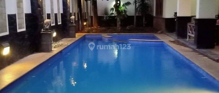 Rumah Besar Hadap Utara Selatan Barat Di Pulomas Jakarta Timur 1