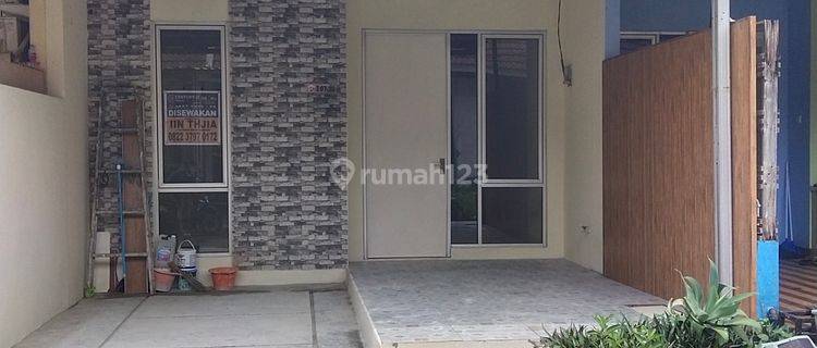 Disewakan Rumah Cluster Mutiara Gading City Dekat Harapan Indah Bekasi  1