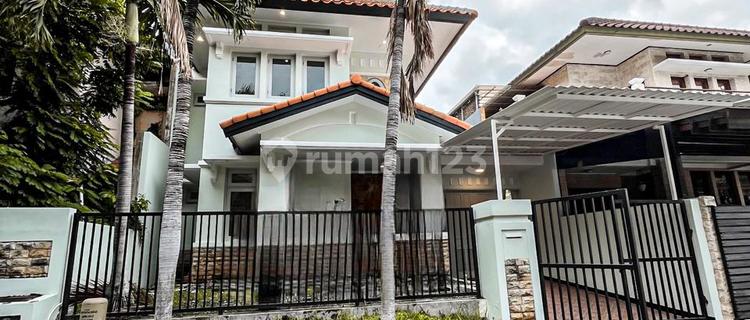 Graha Famili Blok R Rumah Siap Huni. Tangga Marmer Lantai Granit Tile 1