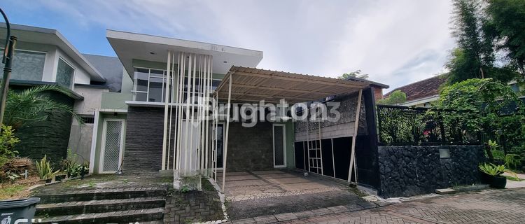 Rumah di lingkungan ijen kota malang 1