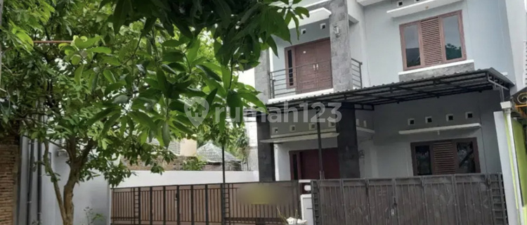 2-story House in the Tembalang Area Near Undip Semarang 1