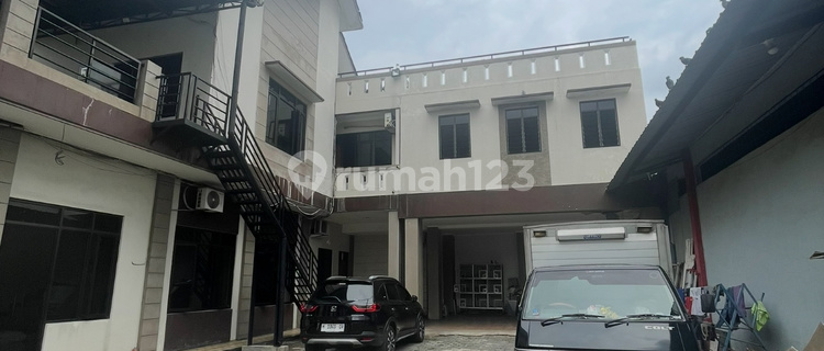 Rumah Besar Di Supriyadi Semarang Timur 1