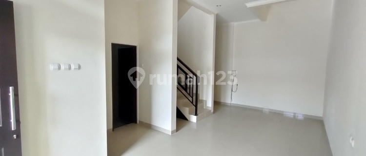 Rumah baru 2 lantai tengah kota @ Turangga 1