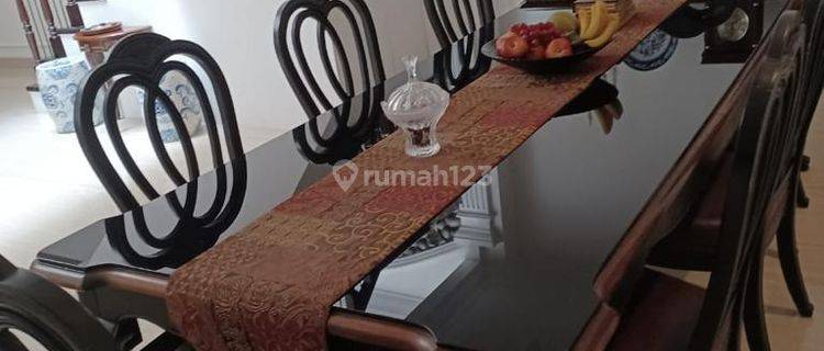 Rumah Bagus di Menteng Full Furnished 1