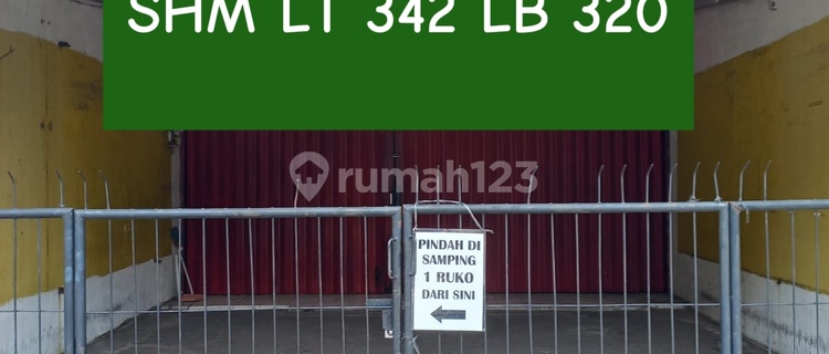 Ruko Jual/Sewa di Cocok untuk Usaha karena Lokasi Strategis 1