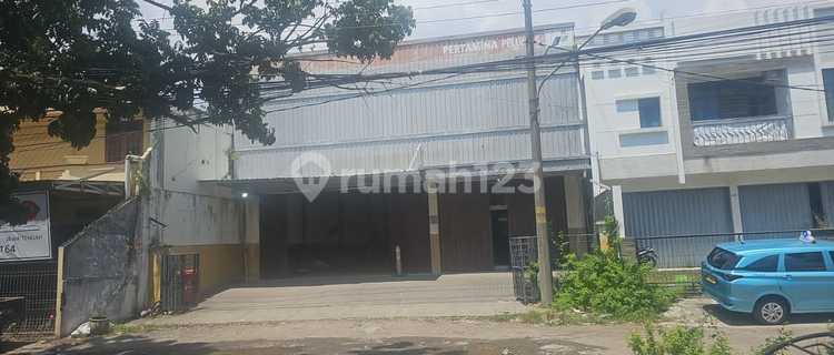 Majapahit Warehouse on the Main Road of Semarang Demak 1