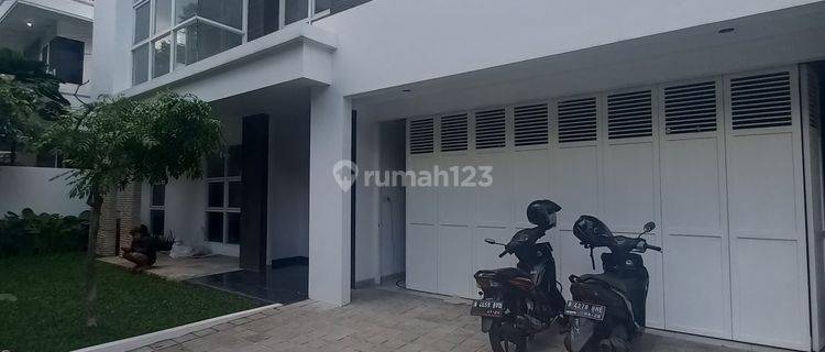 Disewakan Rumah Baru Renovasi Kuningan Jakarta Selatan 1