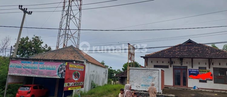 For Sale: X Clinic Building in Cidaun Area, Cianjur, Suitable for Minimarket. 1