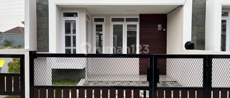 FOR SALE NEW MINIMALIST HOUSE READY TO OCCUPY CIBIRU AREA NEAR UPI BANDUNG 1