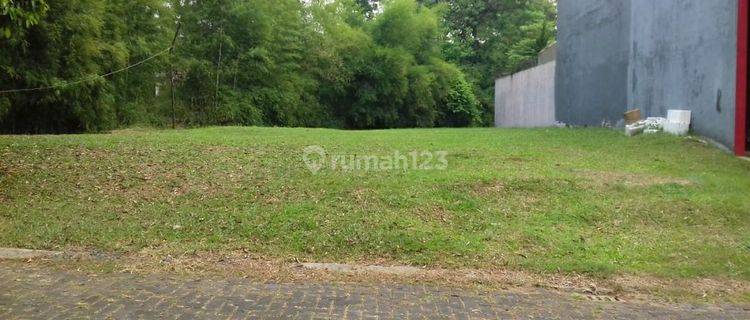 Kavling hoek siap bangun view sungai Delatinos BSD 1