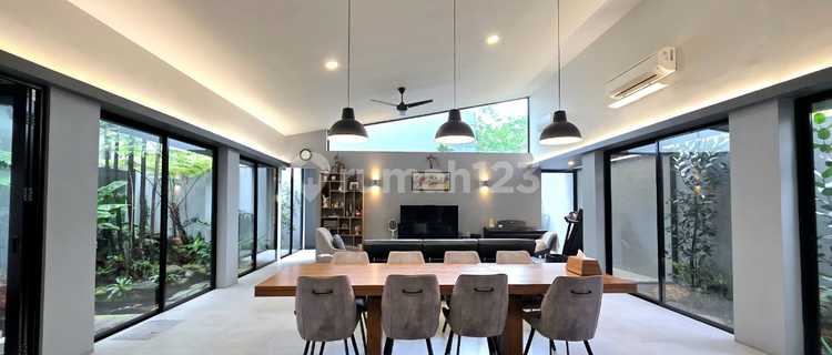 Rumah Mewah Seperti Baru The Green Bsd City 1