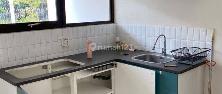 Rumah Siap Huni Dua Lantai Kitchen Set Delatinos Bsd 1