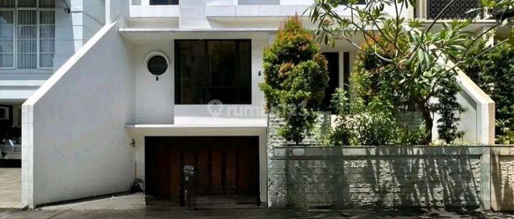 Rumah Cipete - Fatmawati ~ Lt/lb 225/420 ~ Dalam Townhouse ~ Lokasi Strategis 1