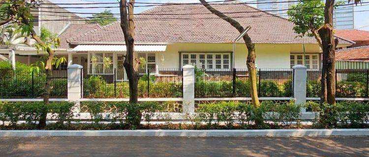 Rumah Area Pakubowono  ~ Lt/Lb 865/450 ~ Prime Area ~ Sangat Menarik 1
