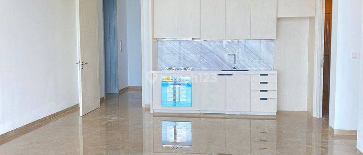 Izzara Apartemen, 3bedroom, 176m2, Semifurnished, Brand New Unit. 1