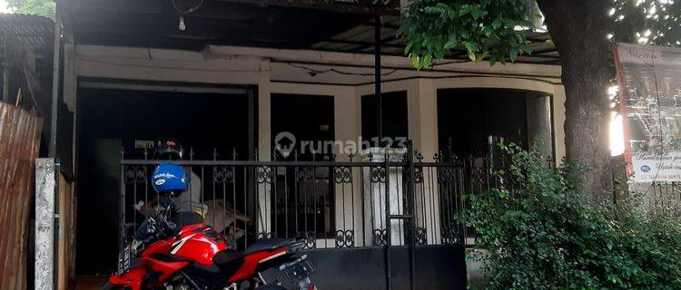 Rumah 2 Lantai di Pesanggrahan 1