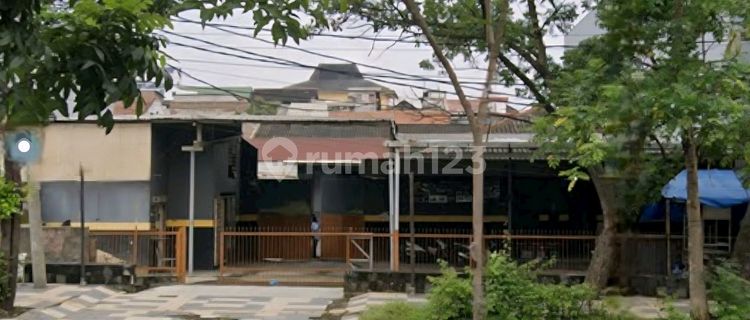 For Sale Ready-to-Use Commercial Space, 4 Office Rooms available for Rent on Wr Supratman, West Semarang. 1
