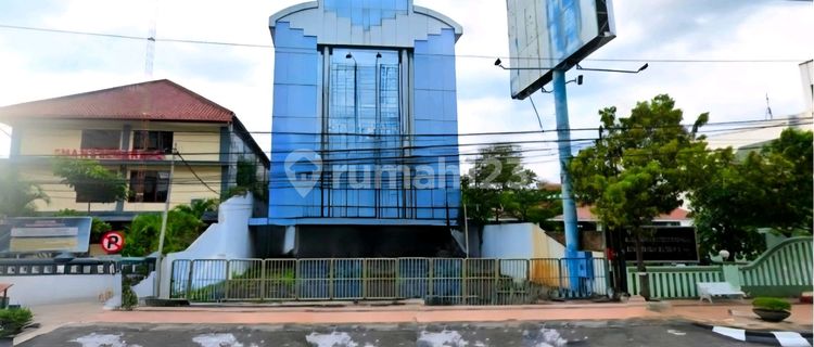 Gedung 4 Lantai Siap Pakai di Jl Pemuda Semarang 1