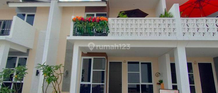 Rumah 2 Lantai Ready Dekat Kawasan Lippo & Gading Serpong  1