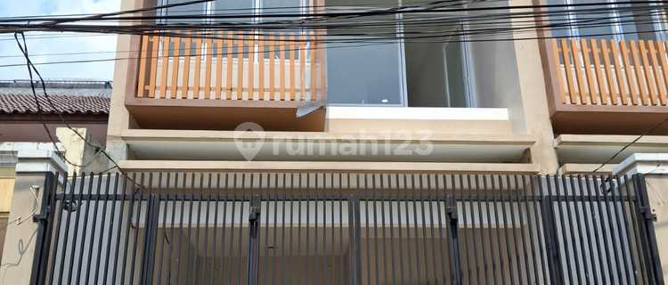 Dijual cepat rumah baru, bagus, tomang 3lt, nego sampai jadi, kpr kami bantu!!! (NSH 127) 1