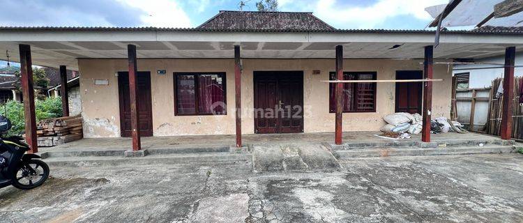 Rumah Klasik Area Wisata Kemuning Karanganyar  1