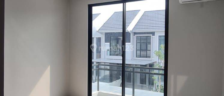 Grand Pakuwon 2 Lantai 3 Bedrooms Baru Modern Minimalis Hadap Selatan  1