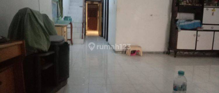 Jual Rumah Murah di Jalan Gembong 6 Kamar Tidur Hadap Utara  1