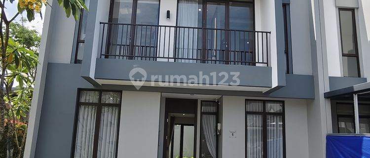 Brand New House in Cluster Gardenia 8x15 (Paramount Petal) 1