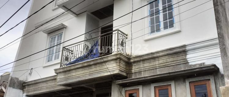 Quick Sale New 3-Story Boarding House with 20 Rooms, West Cengkareng, West Jakarta 1