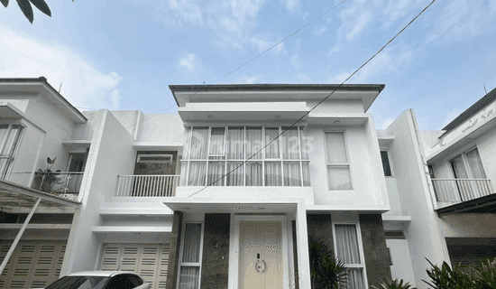 Dijual Rumah Furnish Siap Huni Dalam Cluster Dekat Bintaro Plaza 1