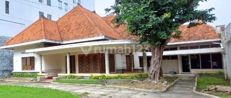 Rumah Jl. Ahmad Yani 1