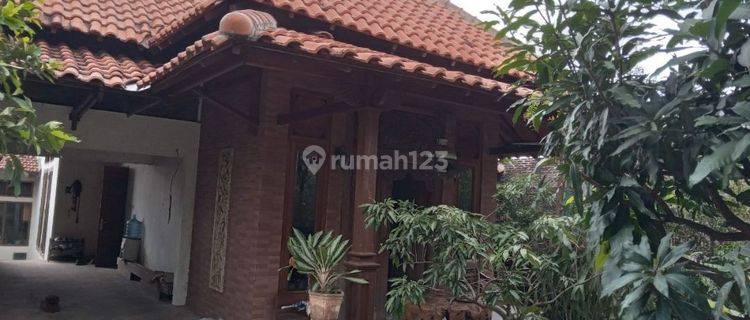 Rumah Classic siap pakai 1