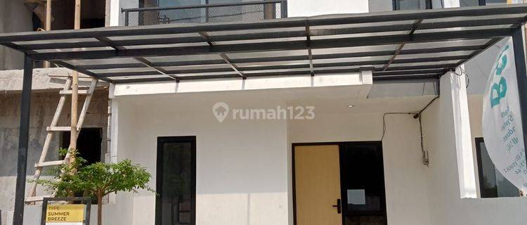 Rumah 2 Lantai Baru SHM Full Furnished Dekat Tol Dan Stasiun LRT Bekasi Timur  1