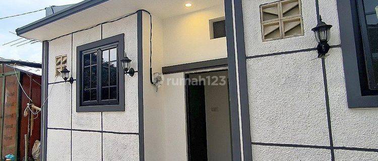 Rumah Modern Minimalis Tipe Studio Non Carport Di Cililitan  1