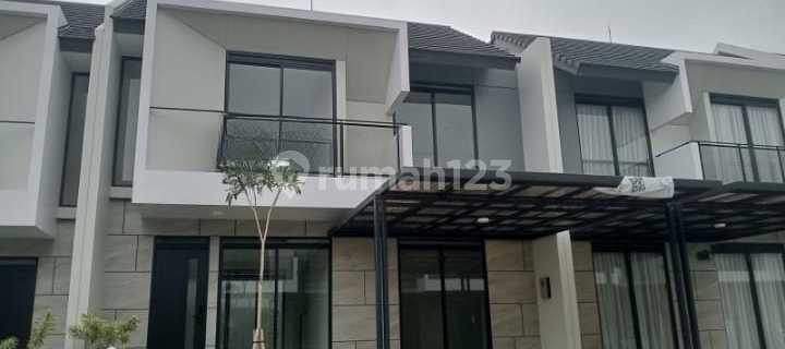 Dijual Rumah Turun Harga di Kota Baru Parahyangan 1