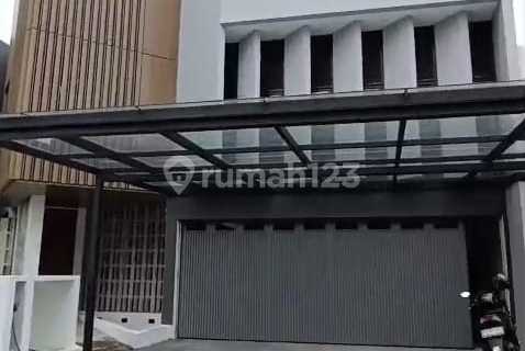 Dijual Rumah 2 Lantai Cantik Xandari Summarecon Bandung 1