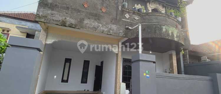 Di Jual Rumah 2 Lantai Lokasi : Banjar Penenjoan Darmasaba Badung 1
