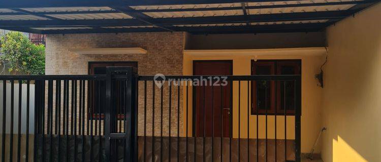 Dijual Rumah Hoek Siap Huni Full Renov Medang Lestari  1