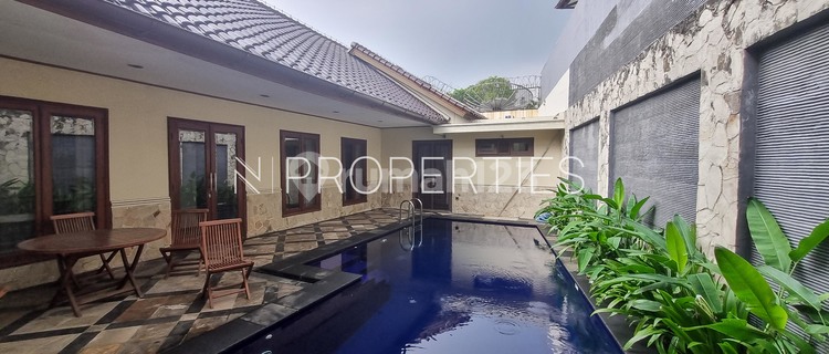 Disewakan Rumah 2 Lantai Bagus di Kebayoran Baru Kbbr197 1