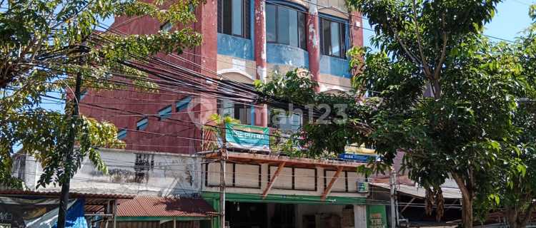 Ready-to-Use Manukan Tama Shophouse, Prime Location, Ideal for Business. 1